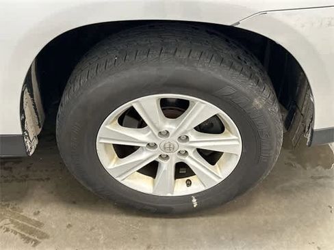 Used 2013 Toyota Highlander Plus image 5