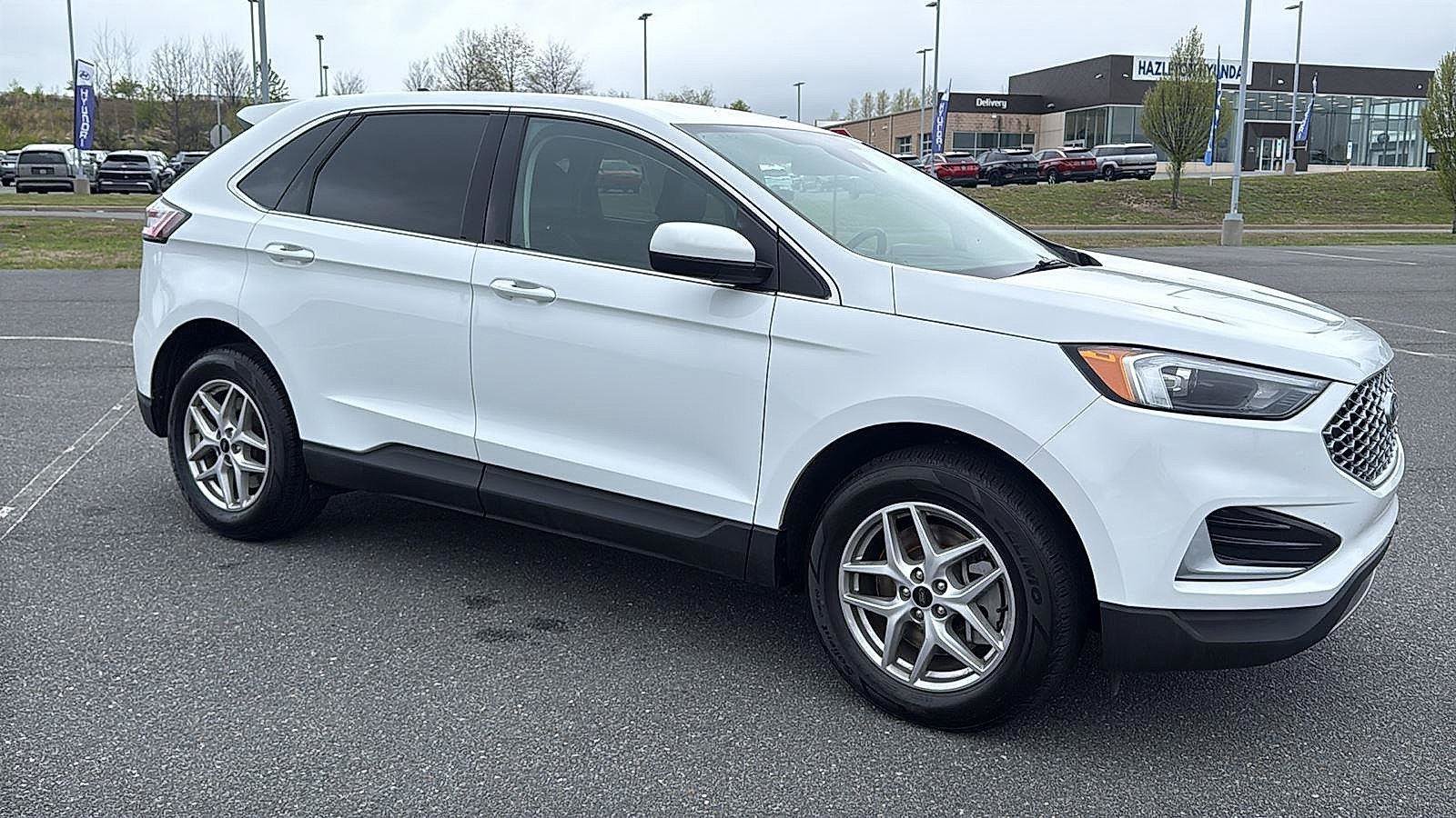Used 2024 Ford Edge SEL AWD/4WD image 2