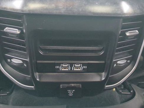 Used 2022 RAM 1500 Big Horn w/ Night Edition RWD image 16