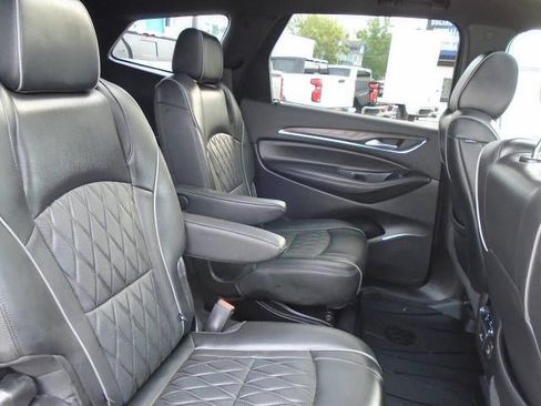 Used 2022 Buick Enclave Avenir w/ LPO, Floor Liner Package AWD/4WD image 29