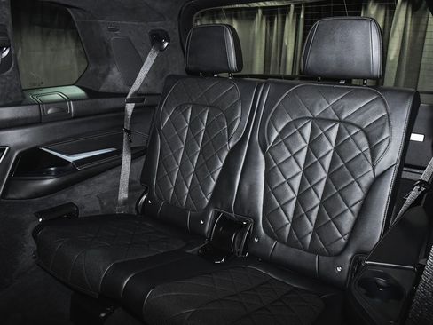 Used 2023 BMW X7 xDrive40i w/ Executive Package image 78