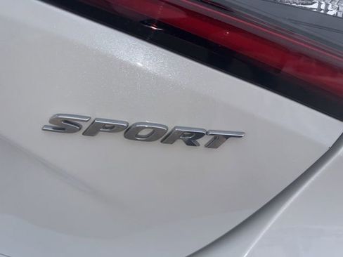 Used 2024 Honda Civic Sport image 8