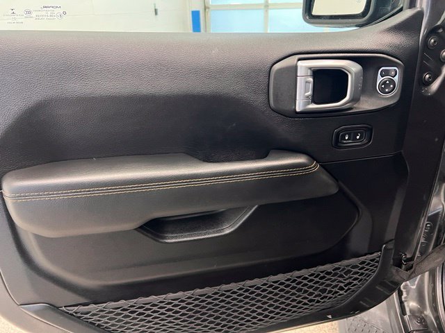 Used 2021 Jeep Gladiator Overland AWD/4WD image 11