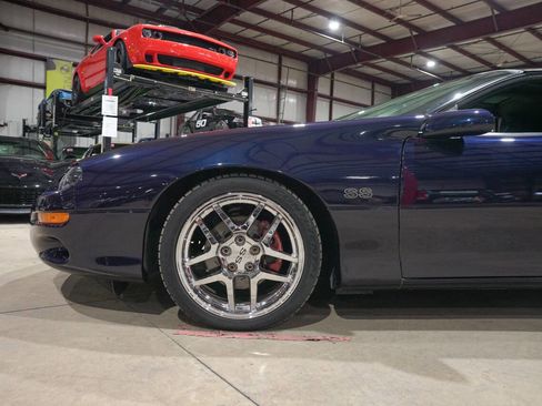 Used 2001 Chevrolet Camaro Z28 w/ SS Performance/Appearance Pkg image 3