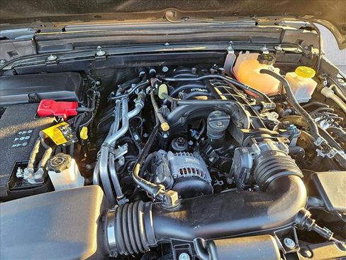 Used 2023 Jeep Gladiator Overland w/ LED Lighting Group image 21