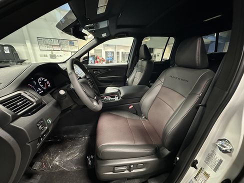 New 2026 Honda Ridgeline Black Edition image 9