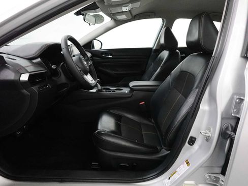 Used 2020 Nissan Altima 2.5 SR FWD image 12