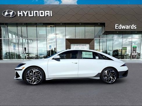 New 2025 Hyundai Ioniq 6 SEL image 3