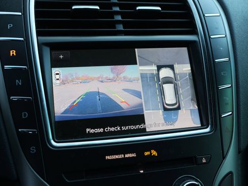 Used 2020 Lincoln Nautilus Reserve w/ Equipment Group 201A image 26