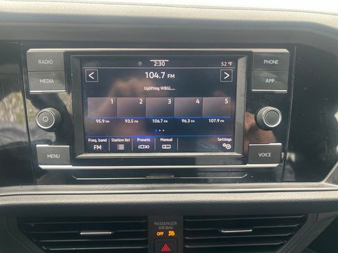 Used 2023 Volkswagen Jetta Sport FWD image 27