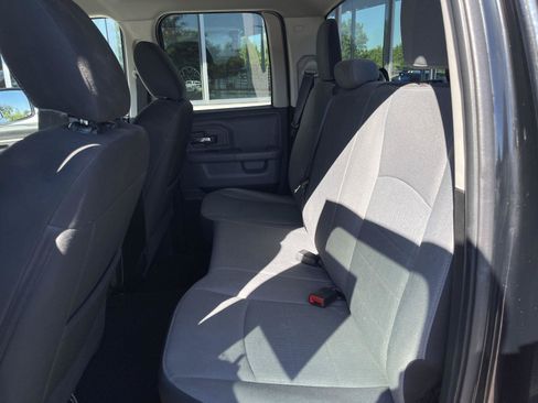 Used 2024 RAM 1500 Classic SLT AWD/4WD image 29