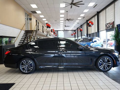 Used 2022 BMW 750i xDrive w/ Executive Package AWD/4WD image 20