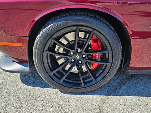 Used 2021 Dodge Challenger R/T Scat Pack w/ Dynamics Package image 9