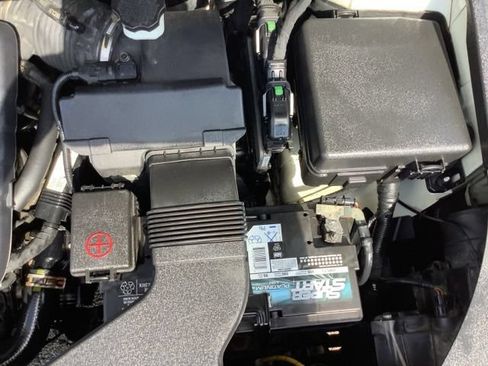Used 2015 Kia Sedona SX FWD image 30