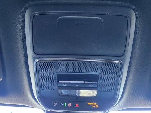 Used 2024 GMC Acadia Denali w/ Super Cruise Package FWD image 24