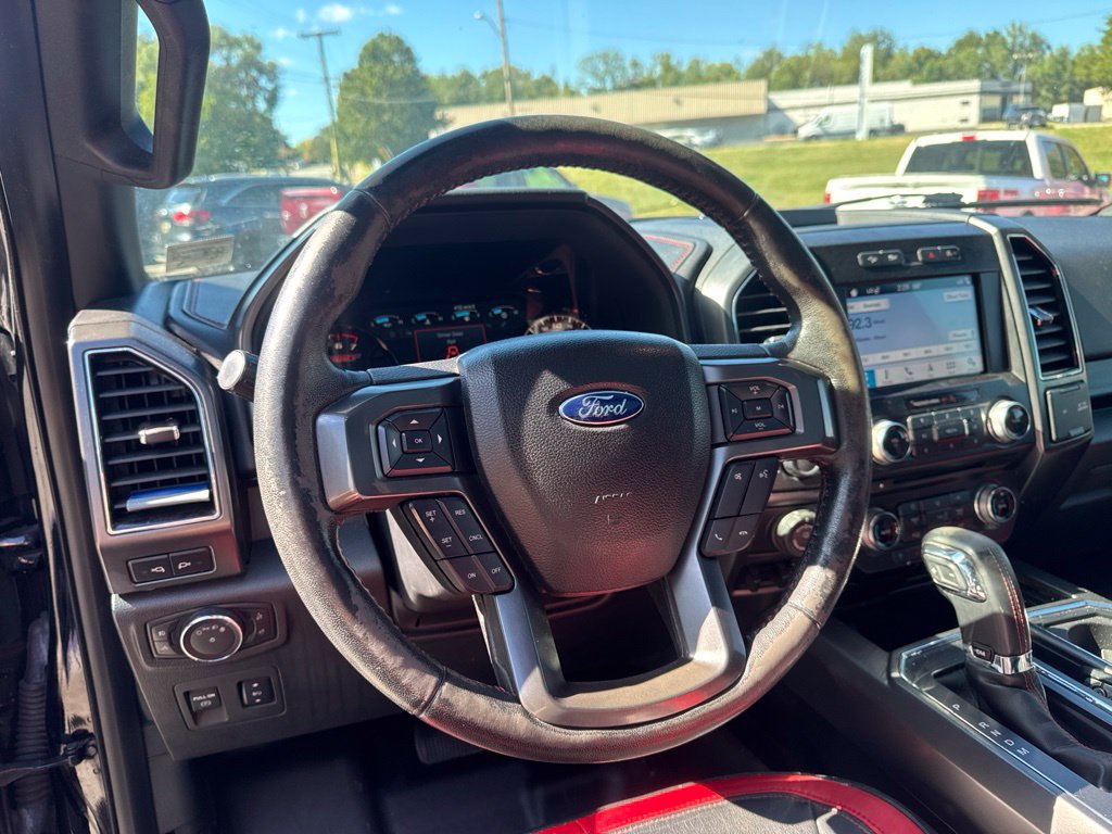 Used 2018 Ford F150 Lariat w/ Equipment Group 502A Luxury AWD/4WD image 11