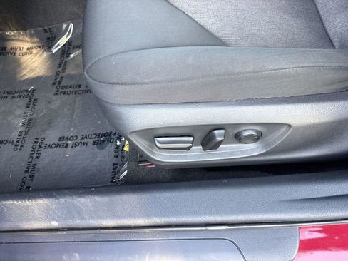 Used 2021 Toyota Camry LE image 12