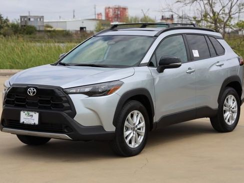 New 2026 Toyota Corolla Cross LE image 3