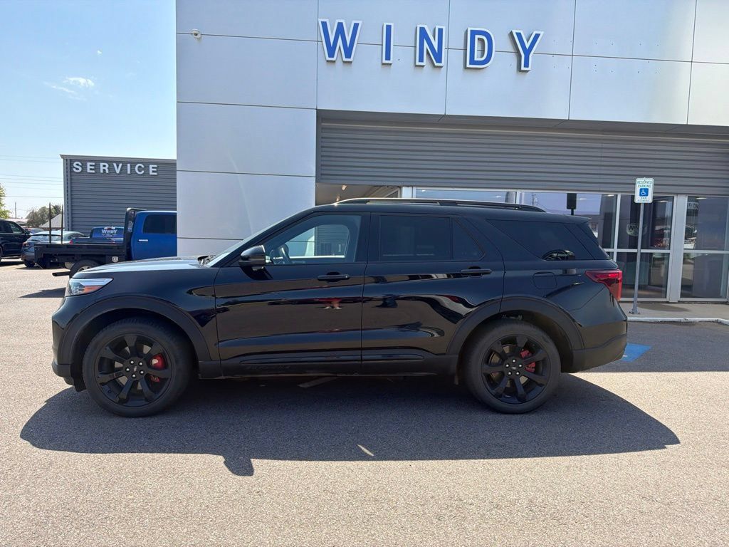 Used 2024 Ford Explorer ST w/ Equipment Group 401A AWD/4WD image 9