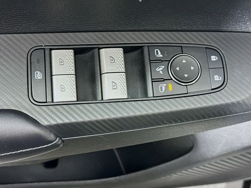 Used 2024 Mitsubishi Outlander SE AWD/4WD image 15