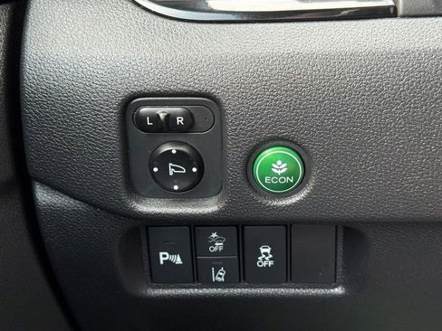 Used 2020 Honda Pilot Touring image 30