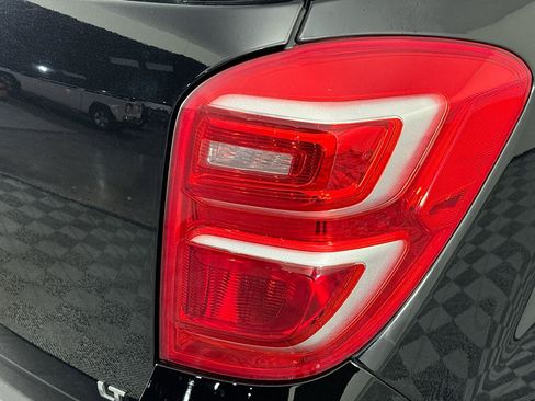 Used 2017 Chevrolet Equinox LT w/ Convenience Package image 32