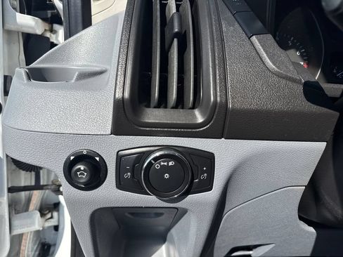 Used 2018 Ford Transit 250 130 Low Roof w/ Exterior Upgrade Package RWD image 22