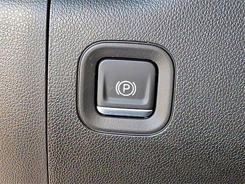 Used 2023 Chevrolet Silverado 1500 W/T w/ WT Value Package image 25