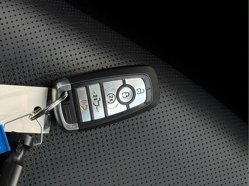 Used 2023 Ford F150 Lariat w/ Equipment Group 502A High image 33