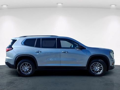 Used 2025 GMC Acadia Elevation FWD image 7
