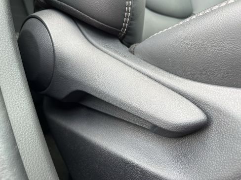 Used 2025 Toyota RAV4 XLE Premium FWD image 27