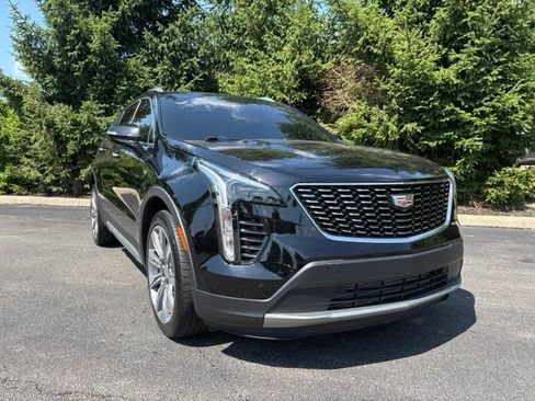 Certified 2023 Cadillac XT4 Premium Luxury w/ Enhanced Visibility Package AWD/4WD image 10