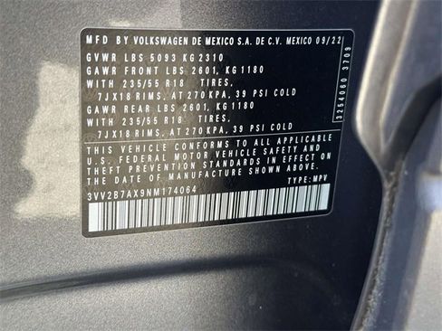 Used 2022 Volkswagen Tiguan SE image 16