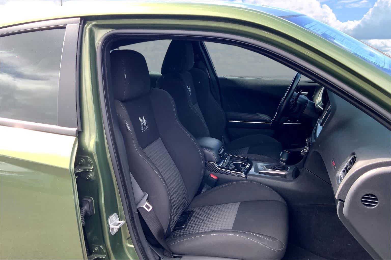 Used 2022 Dodge Charger Scat Pack RWD image 13
