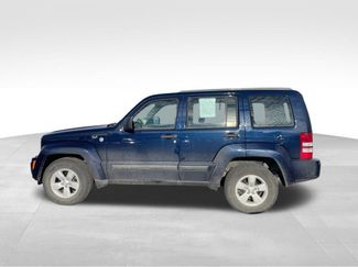 Used 2012 Jeep Liberty Sport video 2