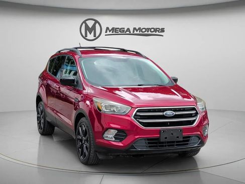 Used 2018 Ford Escape SE w/ SE Sport Appearance Package AWD/4WD image 11