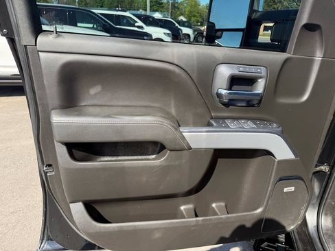 Used 2019 Chevrolet Silverado 2500 LTZ w/ LTZ Plus Package AWD/4WD image 11