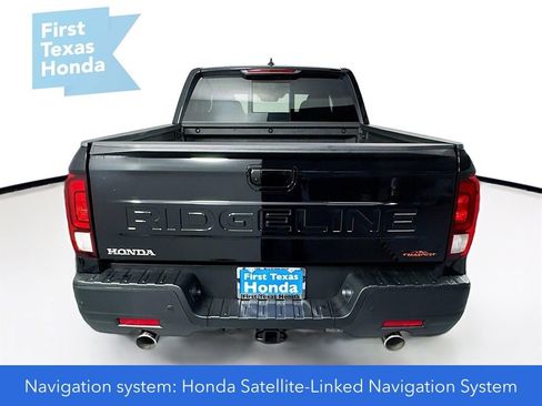 Used 2025 Honda Ridgeline TrailSport image 8