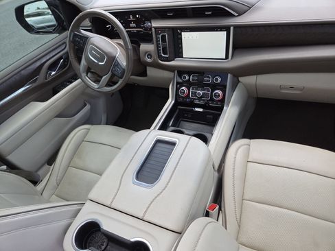 Used 2022 GMC Yukon Denali AWD/4WD image 30