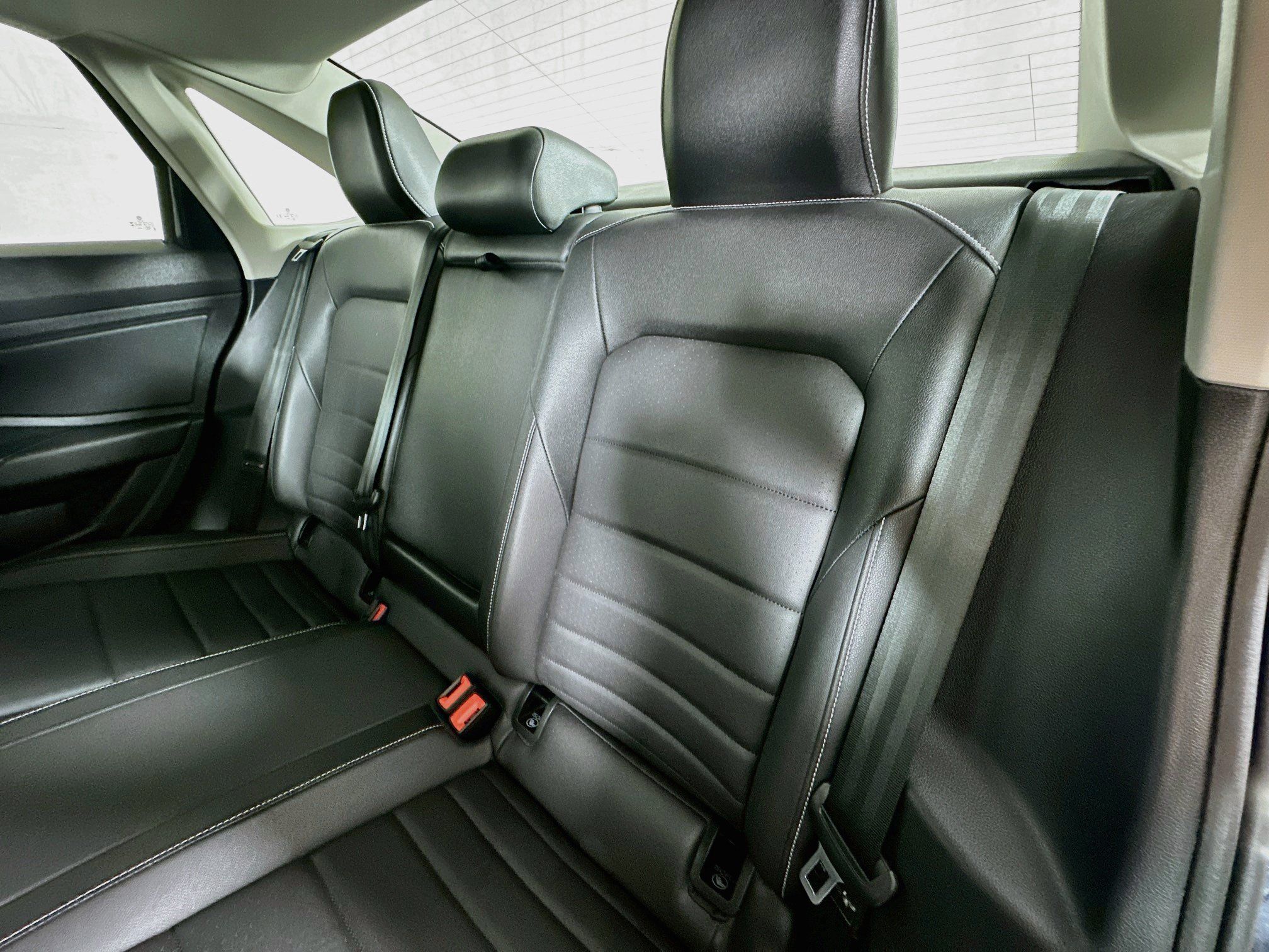 Used 2024 Volkswagen Jetta SE FWD image 22