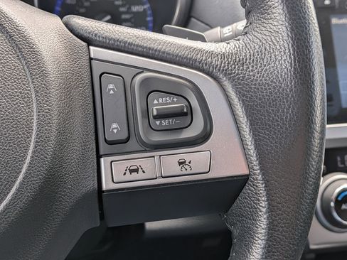 Used 2017 Subaru Outback 2.5i Limited AWD/4WD image 16