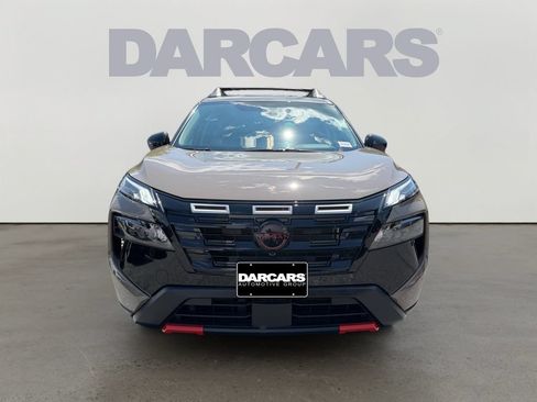 Used 2026 Nissan Rogue SV AWD/4WD image 2