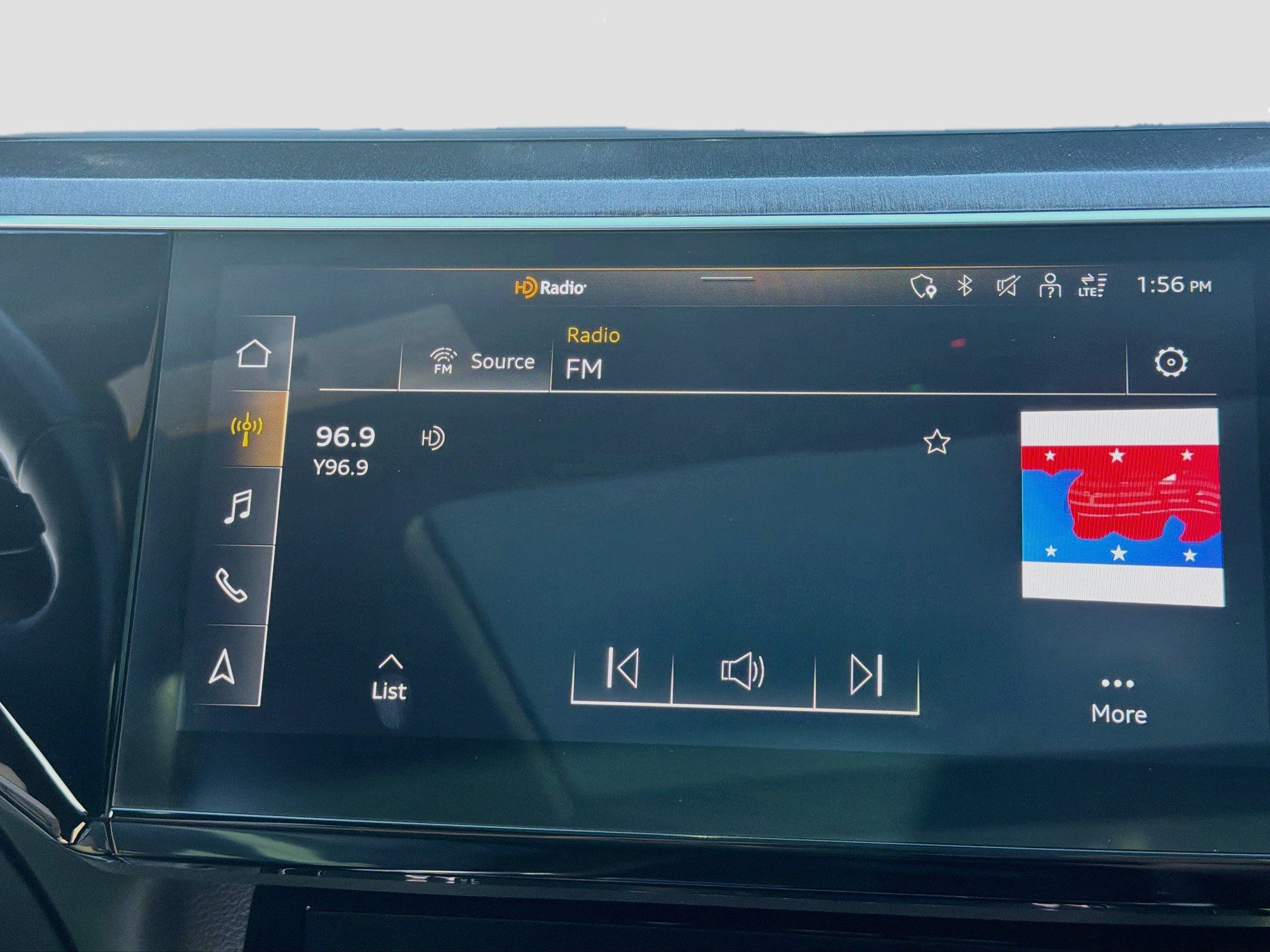 Used 2022 Audi e-tron Premium Plus AWD/4WD image 21