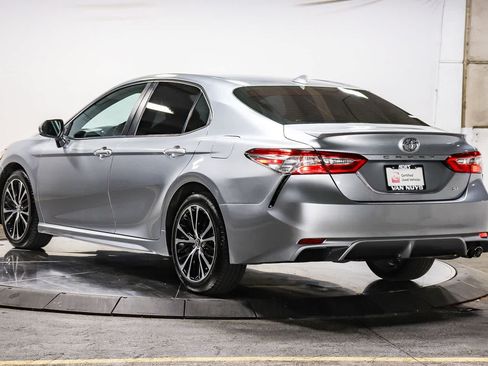 Certified 2020 Toyota Camry SE FWD image 2