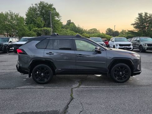 Used 2023 Toyota RAV4 XSE AWD/4WD image 9