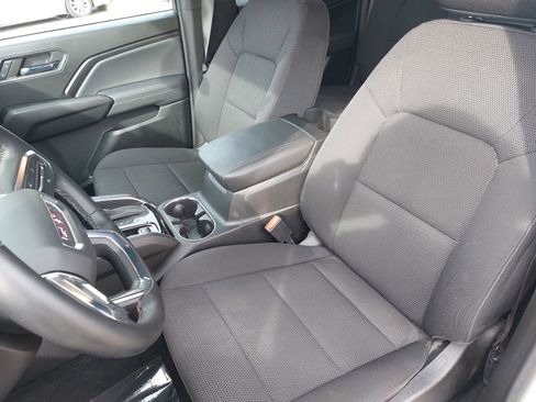 Used 2024 GMC Canyon Elevation w/ Convenience Package image 17