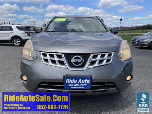 Used 2013 Nissan Rogue S w/ Special Edition Pkg AWD/4WD image 2