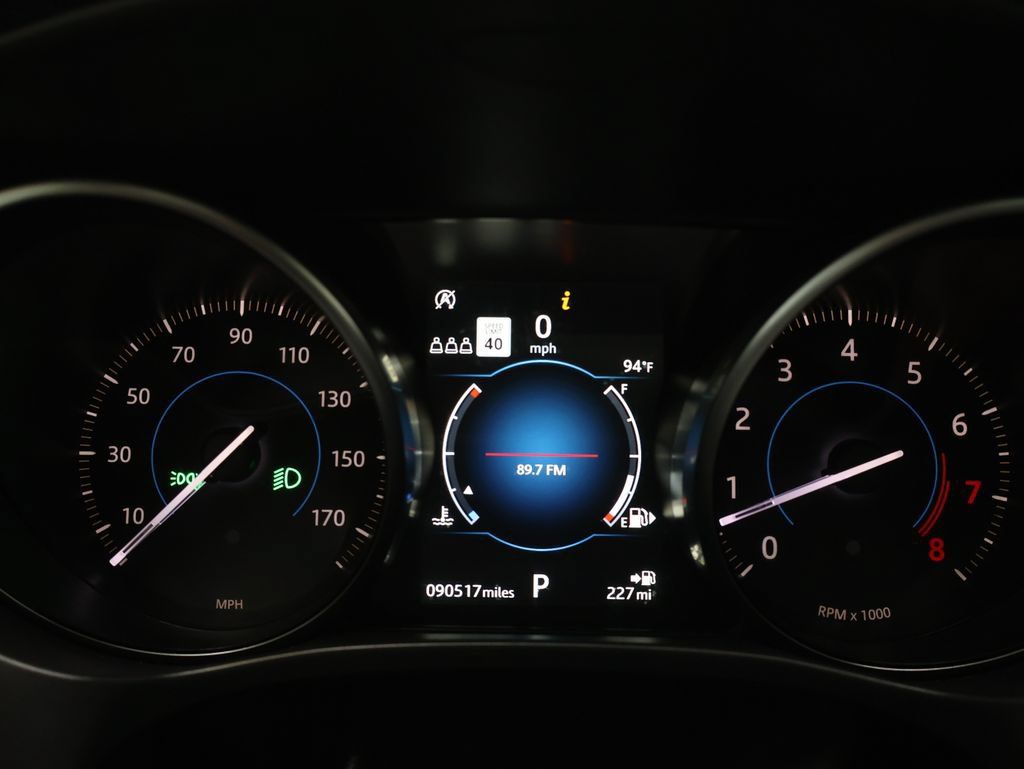 Used 2020 Jaguar F-PACE Prestige AWD/4WD image 22