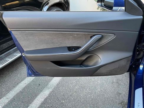 Used 2018 Tesla Model 3 Long Range image 54