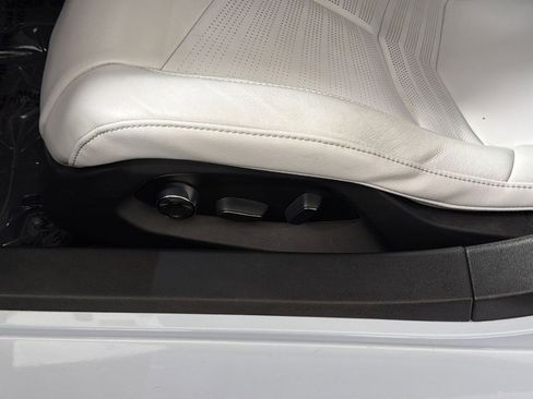 Used 2020 Chevrolet Corvette Stingray w/ 2LT Preferred Equipment Group image 14